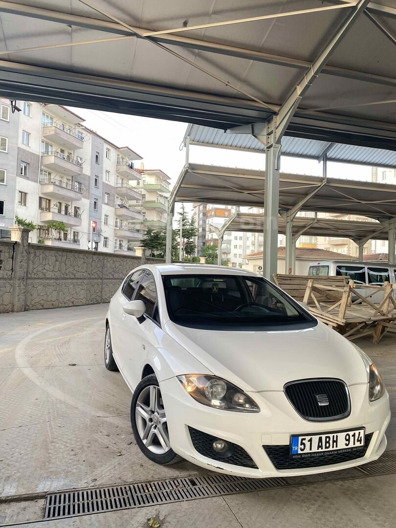 Sahibinden Seat Leon 1.6 TDI CR Style 2012 Model Niğde 243.000 km Beyaz 1