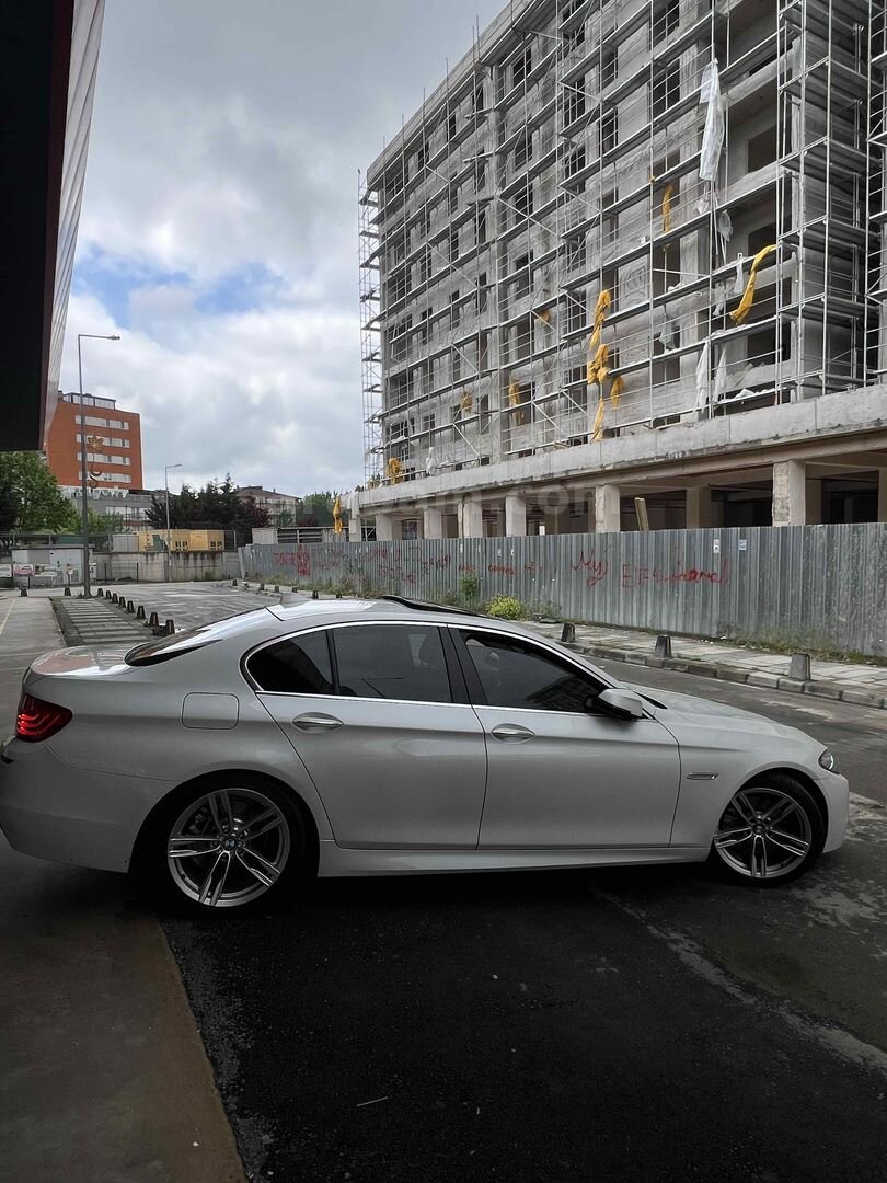 Sahibinden BMW 5 Serisi 520i M Sport 2015 Model İstanbul 199.500 km Beyaz 3