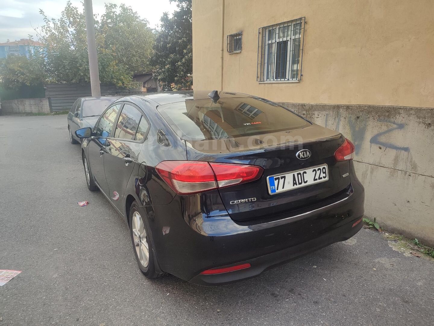 Sahibinden Kia Cerato 1.6 CRDi Concept Techno 2017 Model Kocaeli 140.000 km Lacivert 2