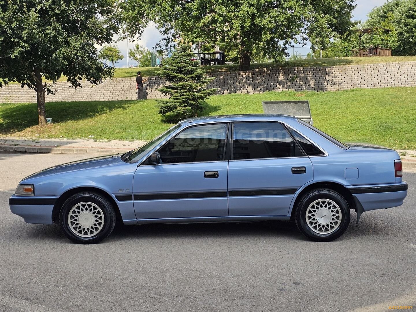 Galeriden Mazda 626 2.0 1991 Model Kocaeli 189.000 km Mavi 4