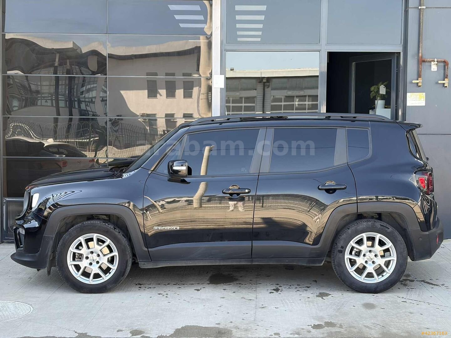Galeriden Jeep Renegade 1.5 e-Hybrid Limited 2023 Model Tekirdağ 46.000 km Siyah 7