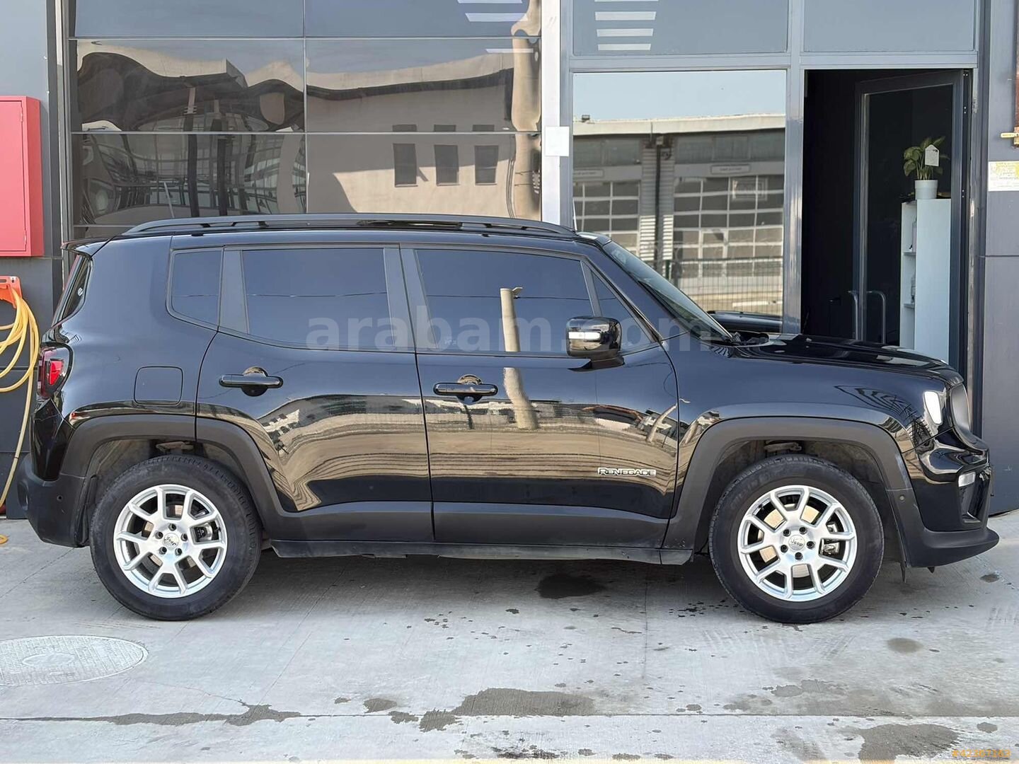 Galeriden Jeep Renegade 1.5 e-Hybrid Limited 2023 Model Tekirdağ 46.000 km Siyah 5