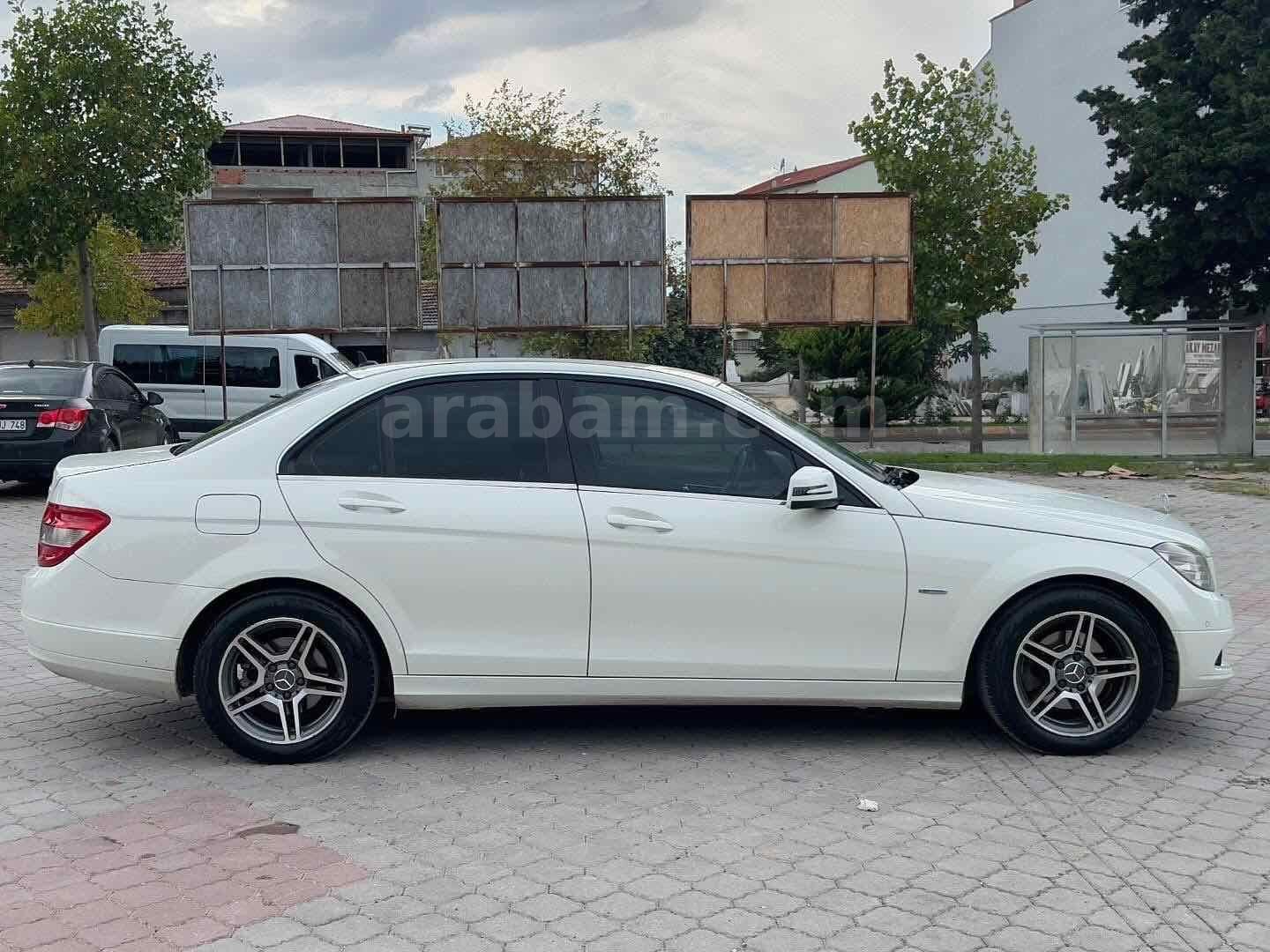 Sahibinden Mercedes - Benz C 180 Kompressor BlueEfficiency Luxury 2010 Model Samsun 217.000 km Beyaz 5