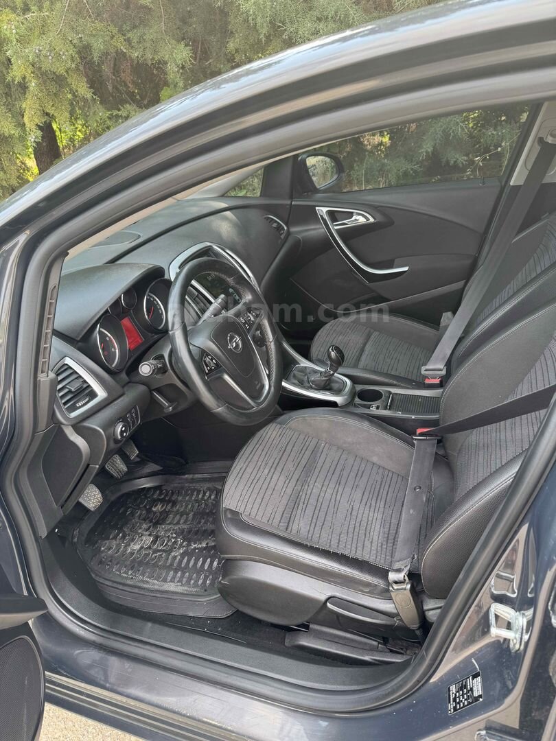Sahibinden Opel Astra 1.3 CDTI Sport 2014 Model Denizli 199.500 km Füme 7