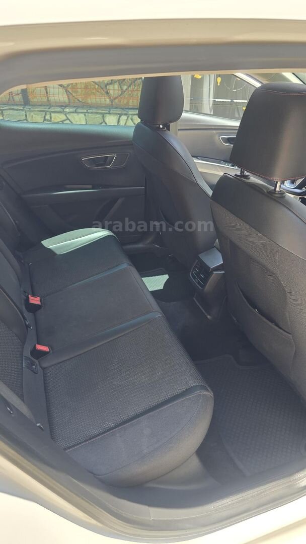 Sahibinden Seat Leon 1.4 EcoTSI FR 2015 Model Mersin 115.000 km Beyaz 4