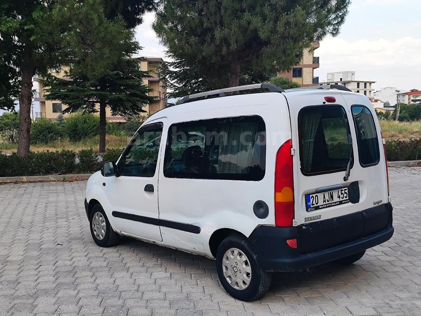 Galeriden Renault Kangoo 1.4 RNA 1998 Model Denizli 300.000 km Beyaz 6