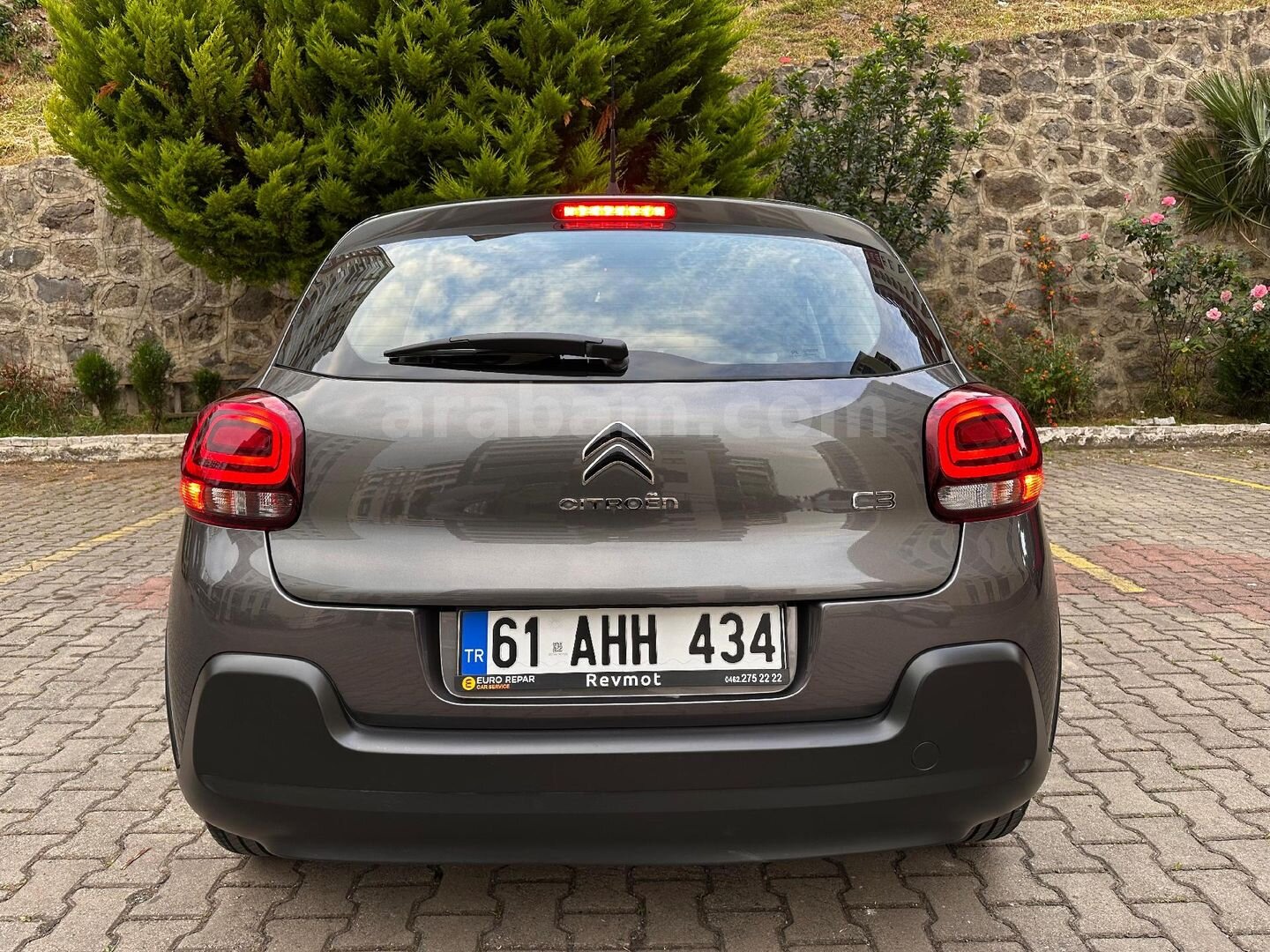 Sahibinden Citroen C3 1.2 PureTech Feel 2023 Model Trabzon 23.000 km Füme 5