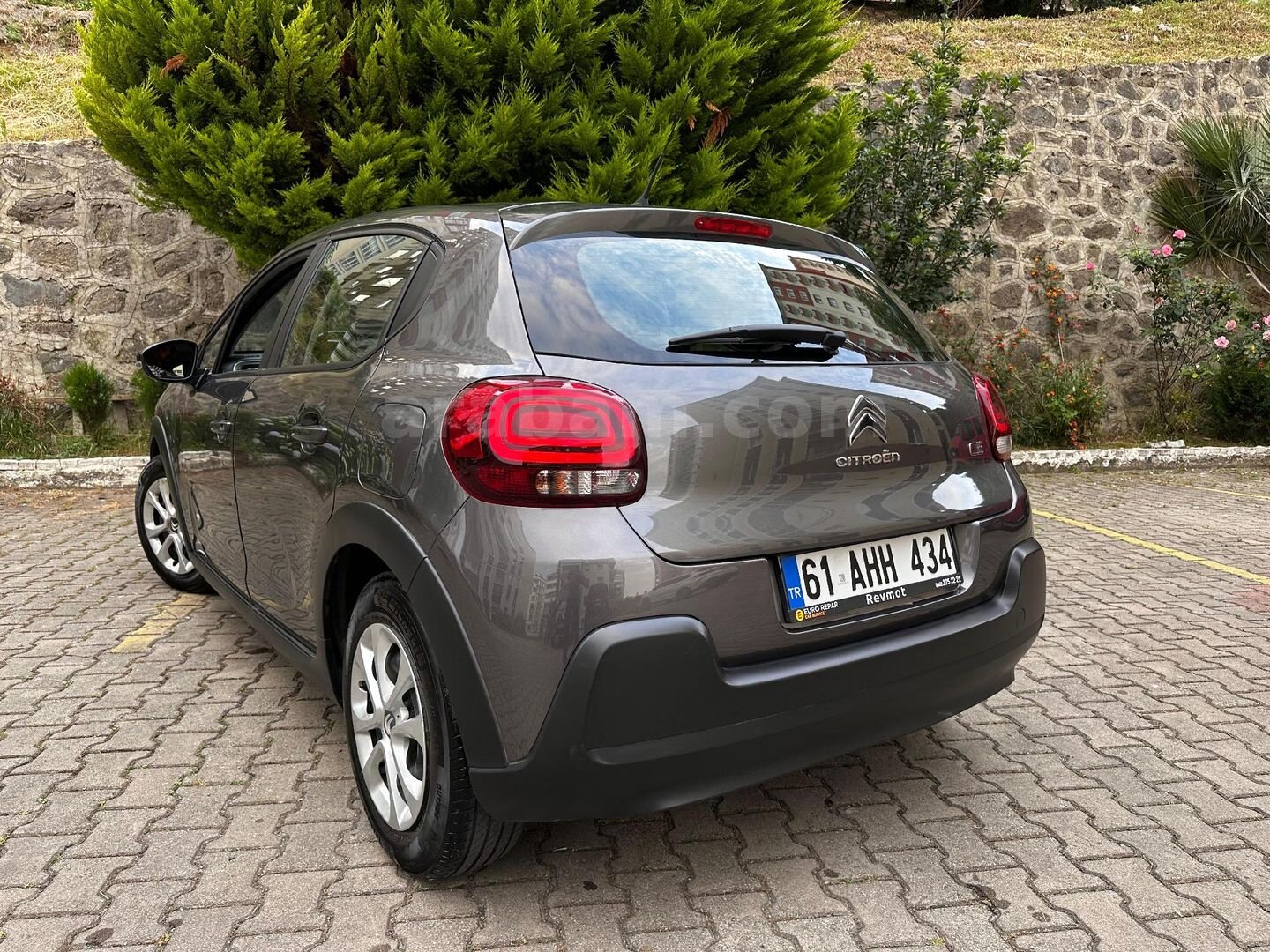 Sahibinden Citroen C3 1.2 PureTech Feel 2023 Model Trabzon 23.000 km Füme 3