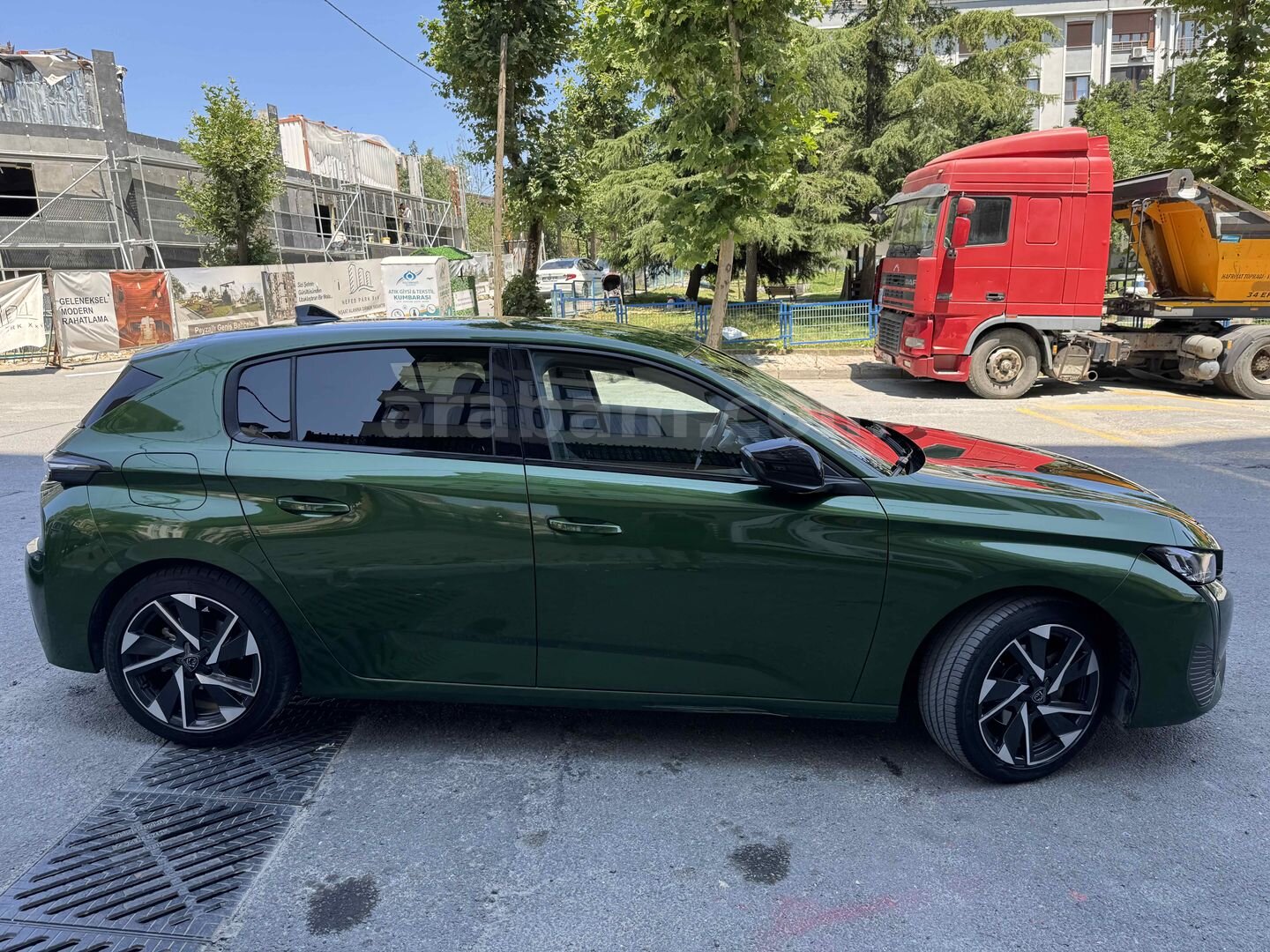Sahibinden Peugeot 308 1.2 PureTech Allure 2024 Model İstanbul 29.000 km Yeşil (metalik) 7