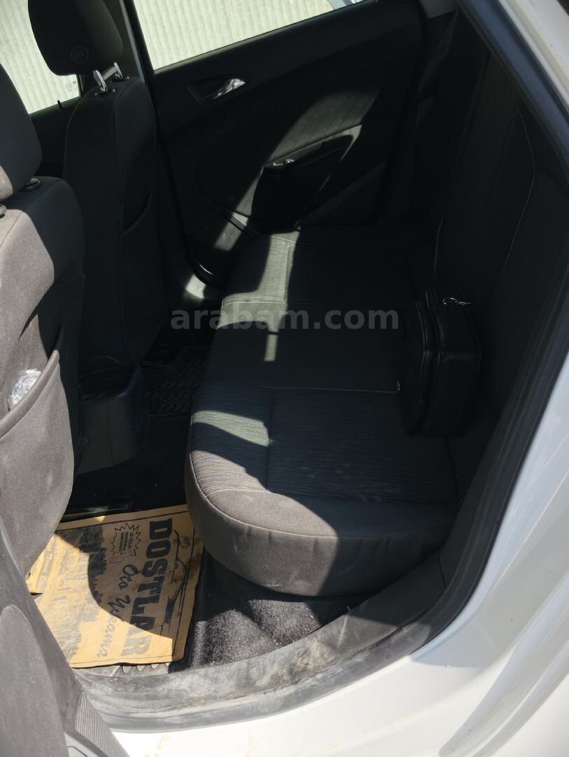 Sahibinden Opel Astra 1.6 Edition Plus 2018 Model Diyarbakır 125.000 km Beyaz 3