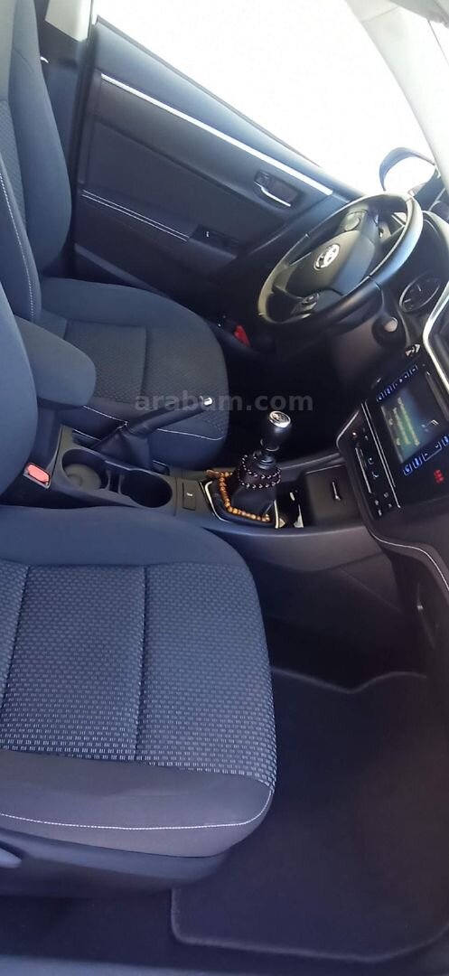 Sahibinden Toyota Corolla 1.6 Advance 2017 Model Ankara 40.000 km Beyaz 4