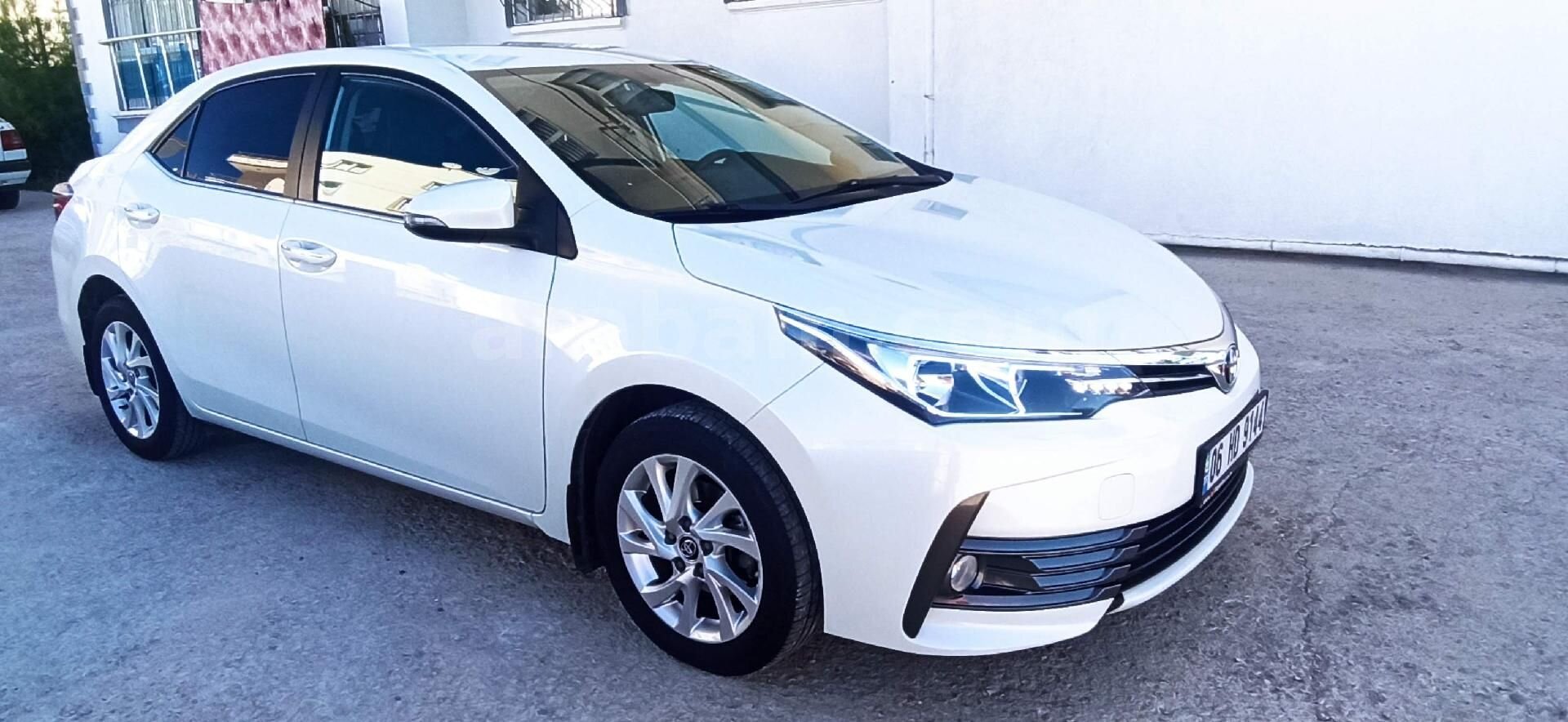 Sahibinden Toyota Corolla 1.6 Advance 2017 Model Ankara 40.000 km Beyaz 2