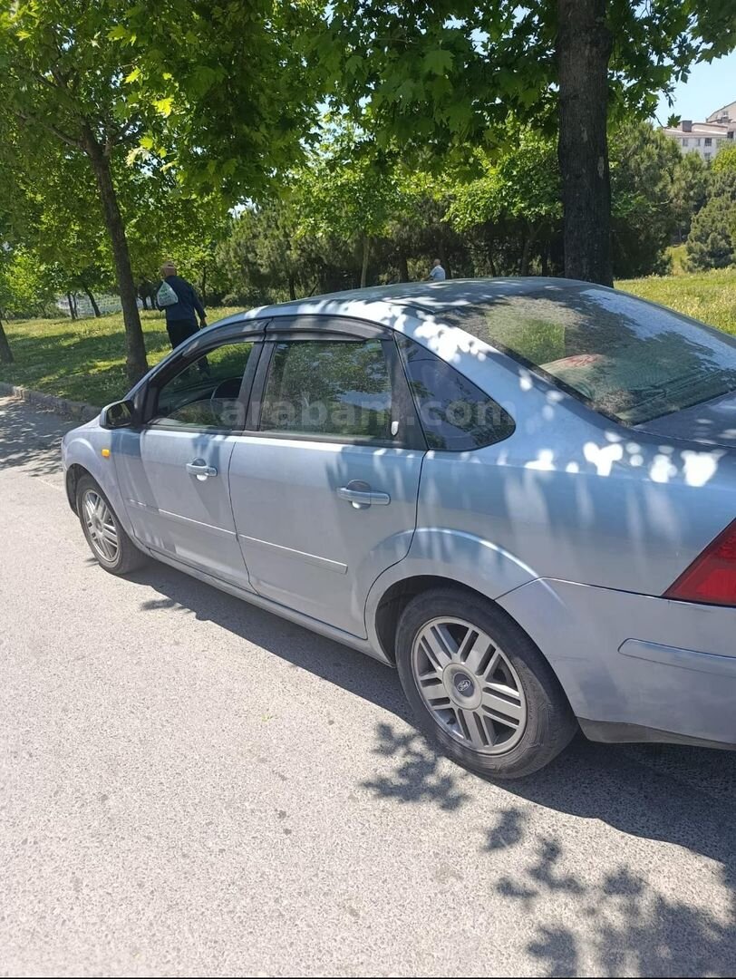 Sahibinden Ford Focus 1.6 TDCi Ghia 2006 Model İstanbul 315.000 km Turkuaz 3