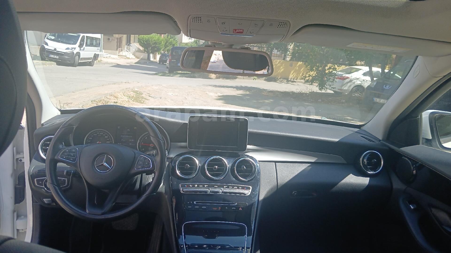 Sahibinden Mercedes - Benz C 200 BlueTEC Avantgarde 2017 Model İstanbul 137.000 km Beyaz 5