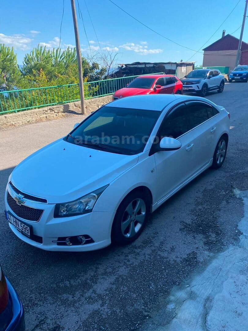 Sahibinden Chevrolet Cruze 1.6 WTCC Edition 2012 Model Kocaeli 265.000 km Beyaz 2