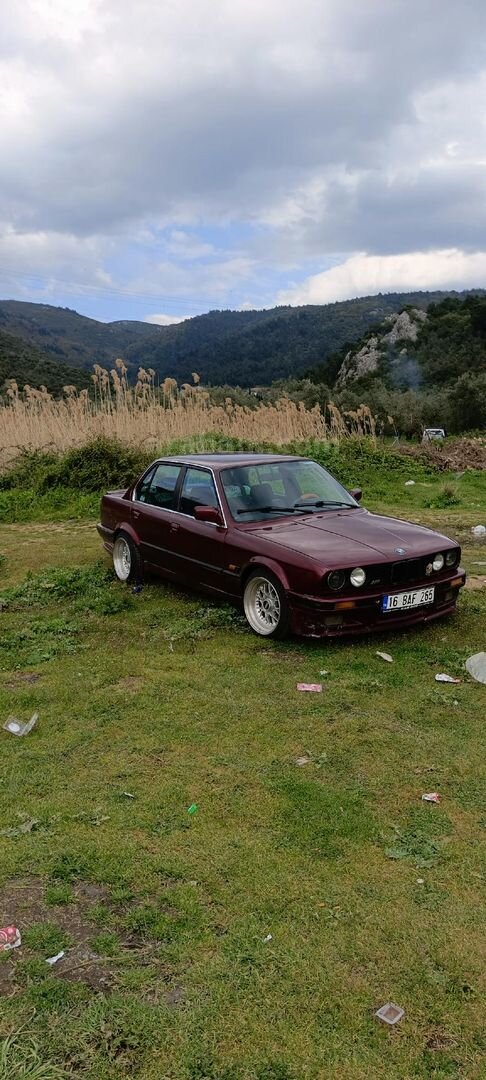 Sahibinden BMW 3 Serisi 316i Standart 1990 Model Bursa 311.000 km Bordo 3