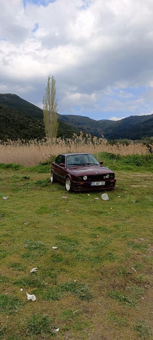 Sahibinden BMW 3 Serisi 316i Standart 1990 Model Bursa 311.000 km Bordo 2