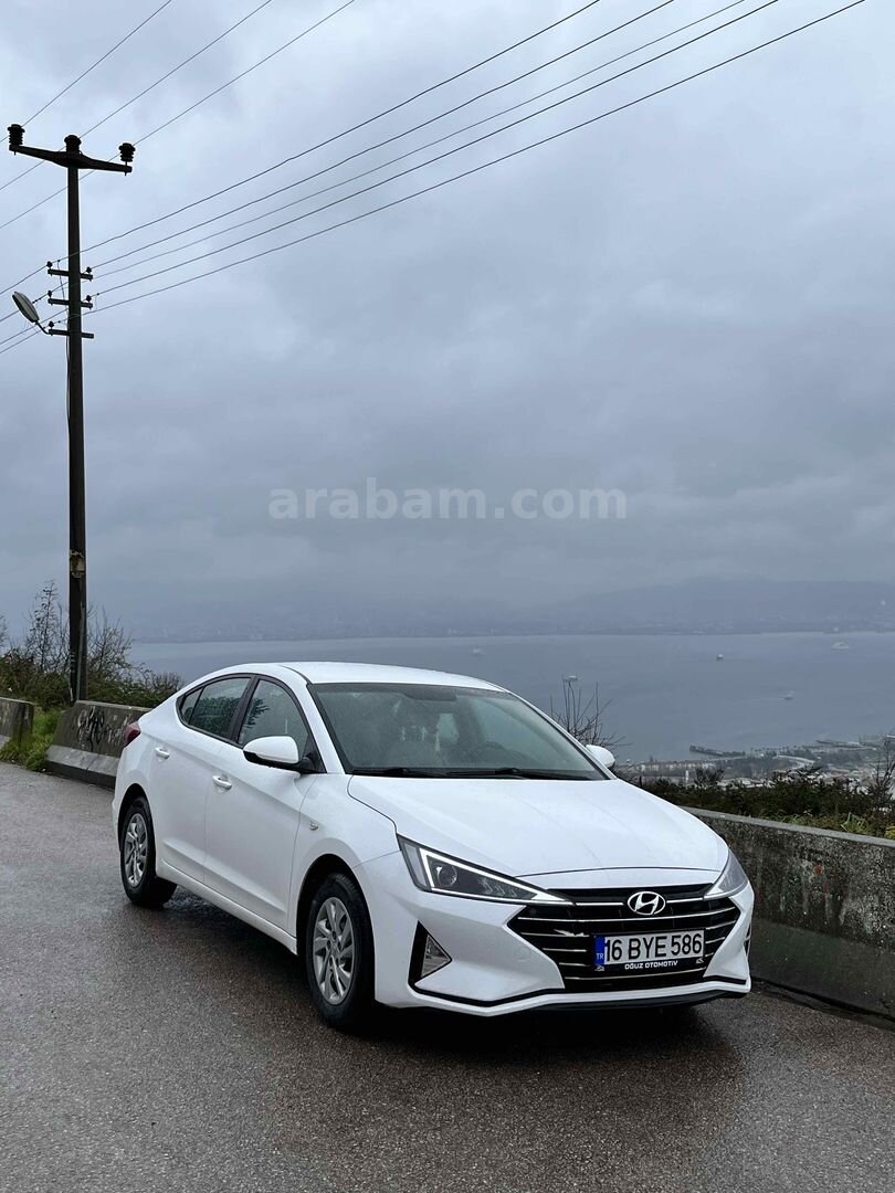 Sahibinden Hyundai Elantra 1.6 MPI Style 2020 Model Kocaeli 124.000 km Beyaz 1