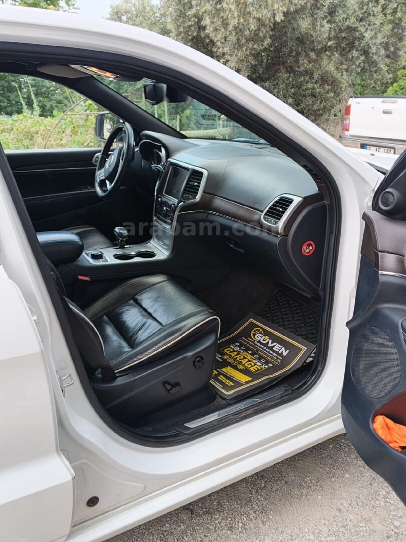 Sahibinden Jeep Grand Cherokee 3.0 CRD Overland 2013 Model Isparta 293.760 km Beyaz 6