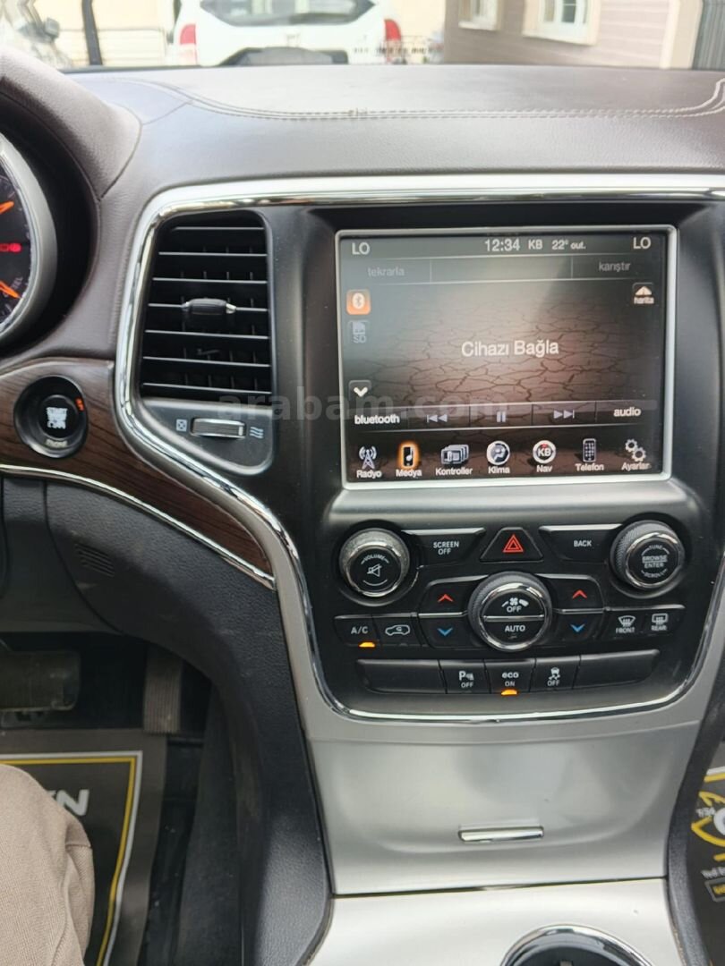 Sahibinden Jeep Grand Cherokee 3.0 CRD Overland 2013 Model Isparta 293.760 km Beyaz 4
