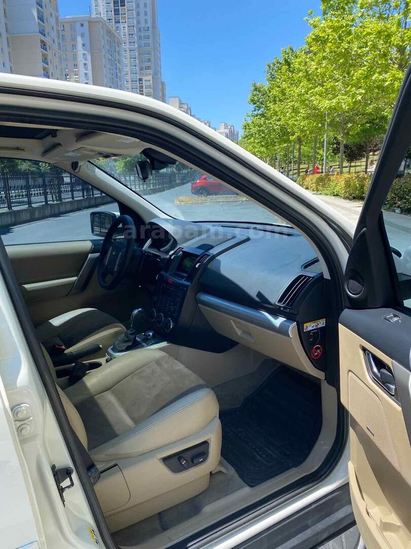 Sahibinden Land Rover Freelander II 2.2 TD4 Select 2010 Model İstanbul 181.000 km Beyaz 7