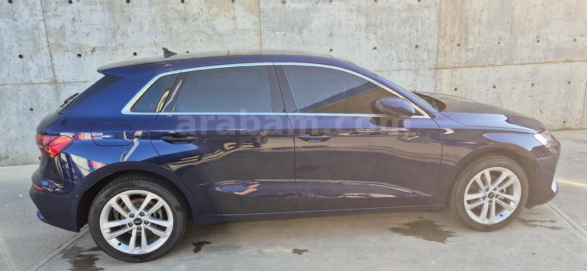 Sahibinden Audi A3 Sportback 35 TFSI Advanced 2025 Model İstanbul 20.500 km Lacivert 5