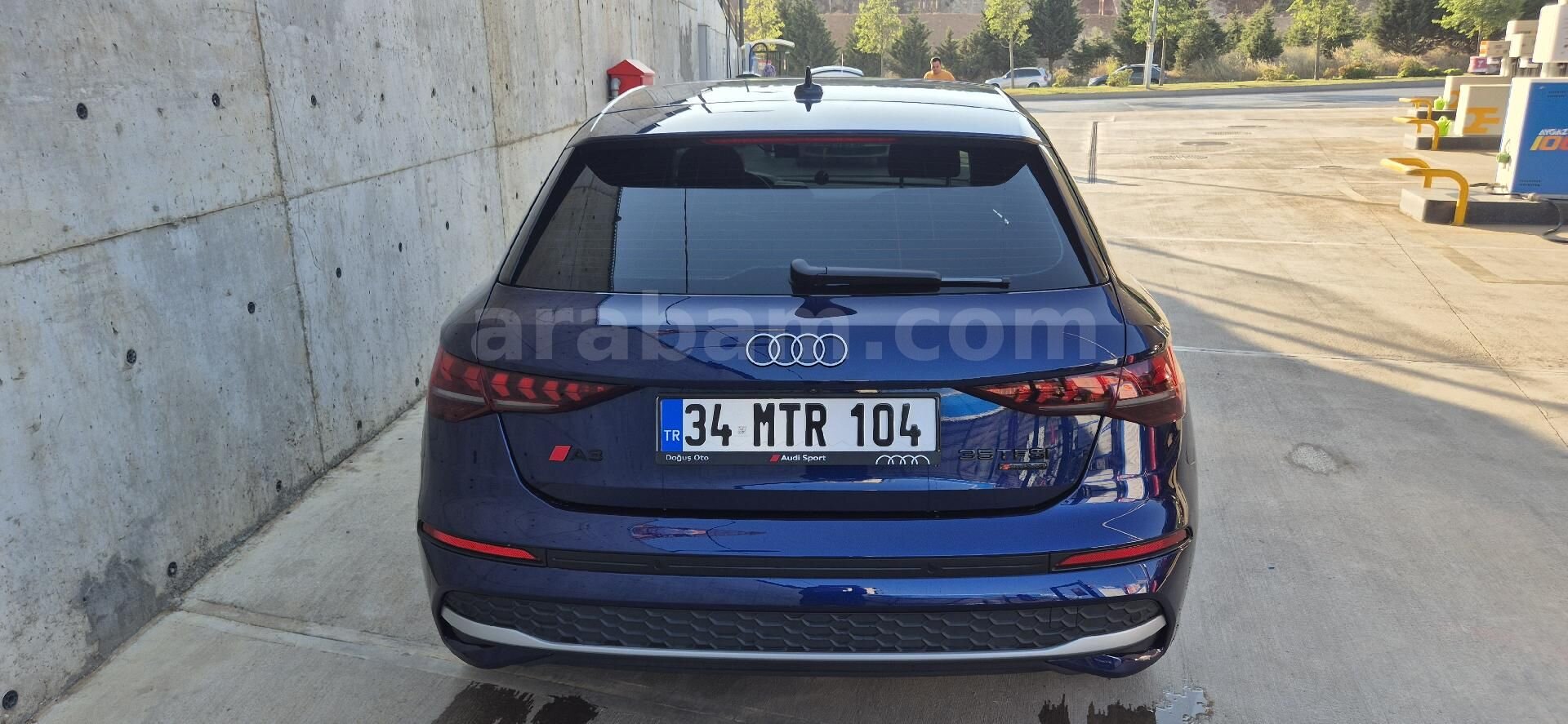 Sahibinden Audi A3 Sportback 35 TFSI Advanced 2025 Model İstanbul 20.500 km Lacivert 3