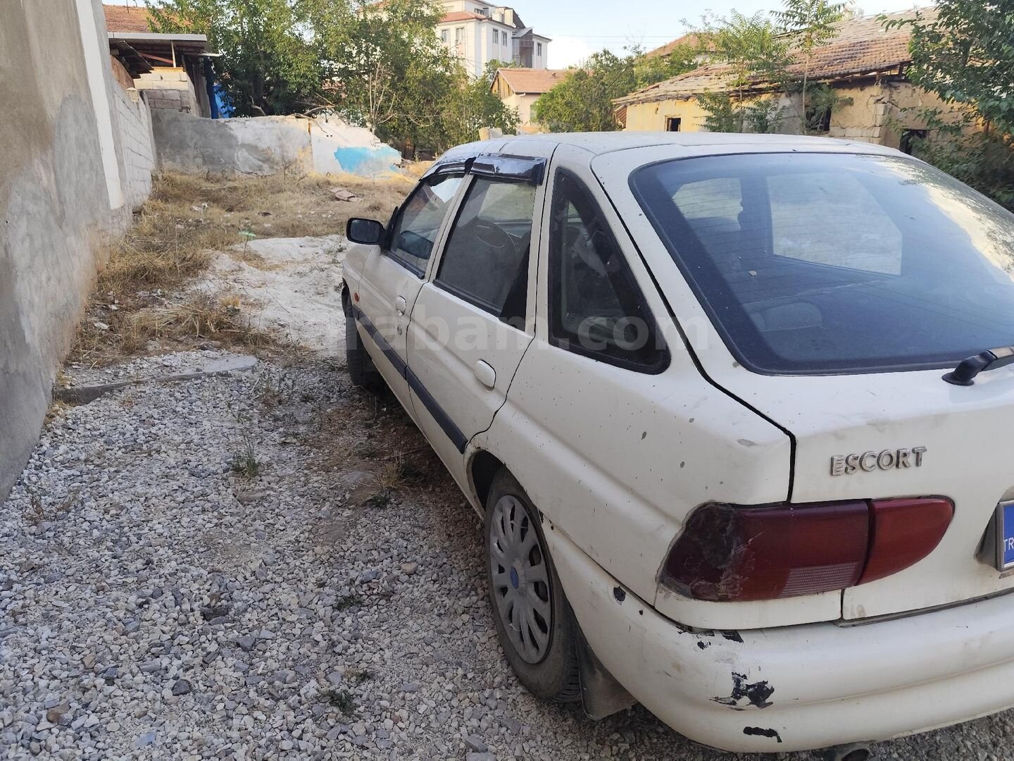 Sahibinden Ford Escort 1.6 CL 1996 Model Malatya 286.000 km Beyaz 4