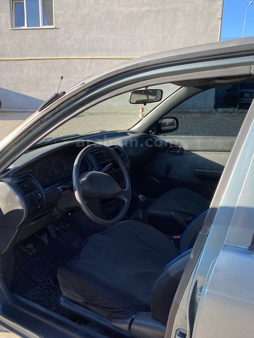 Sahibinden Toyota Corolla 1.6 XLi 1996 Model Kayseri 299.865 km Diğer 7