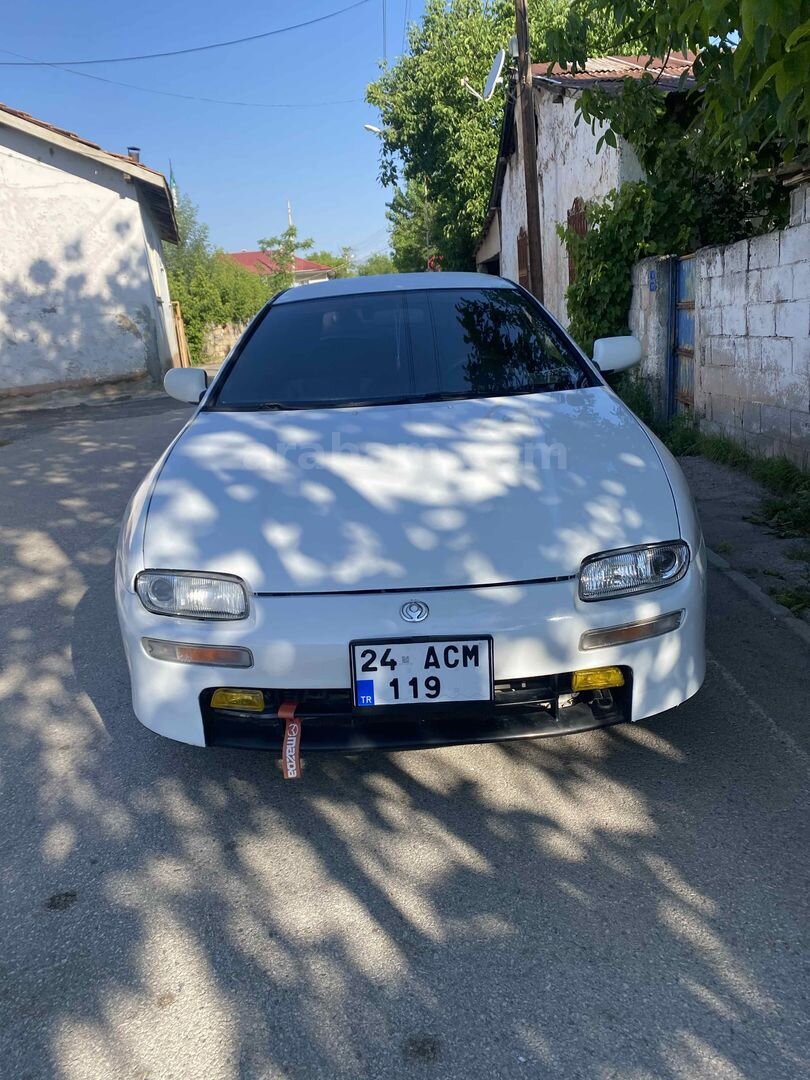 Sahibinden Mazda Lantis 1.8 1997 Model Erzincan 334.000 km Beyaz