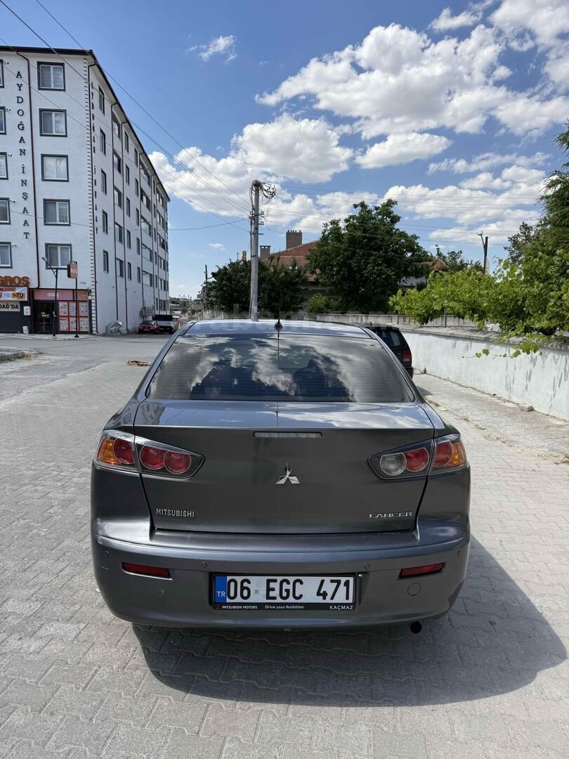 Sahibinden Mitsubishi Lancer 1.6 Invite 2011 Model Afyonkarahisar 240.000 km Füme 6