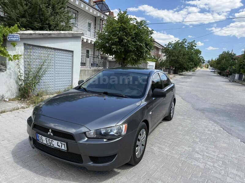 Sahibinden Mitsubishi Lancer 1.6 Invite 2011 Model Afyonkarahisar 240.000 km Füme