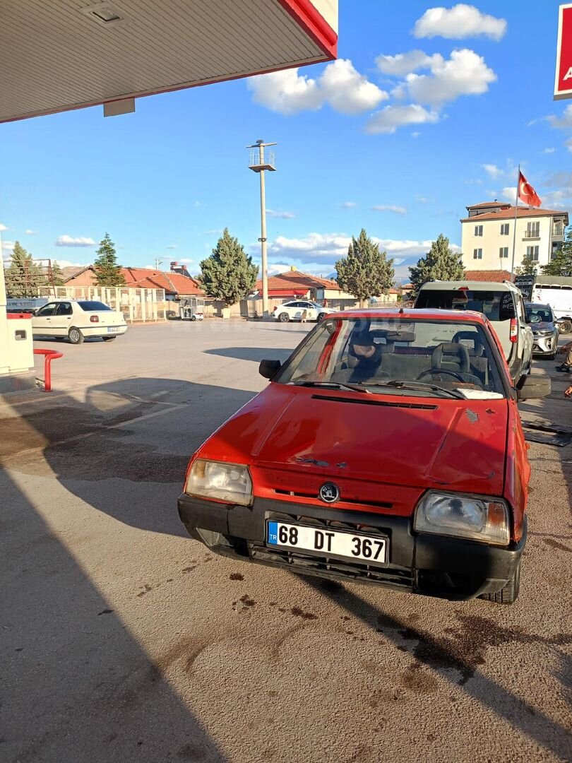 Sahibinden Skoda Favorit 1.3 LX 1994 Model Aksaray 800.000 km Kırmızı 4