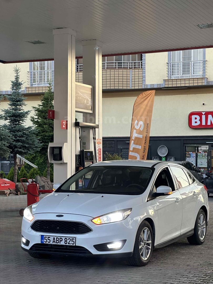 Sahibinden Ford Focus 1.6 TDCi Trend X 2016 Model Ağrı 205.000 km Beyaz 3
