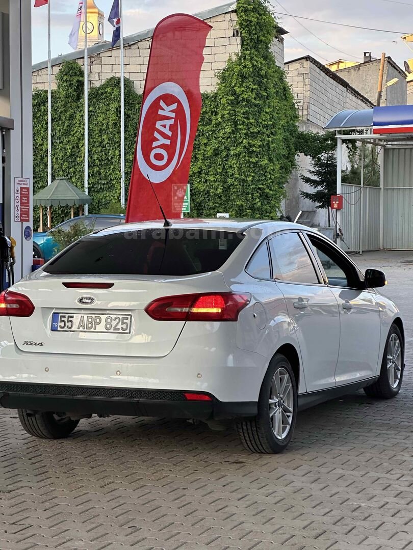 Sahibinden Ford Focus 1.6 TDCi Trend X 2016 Model Ağrı 205.000 km Beyaz 5
