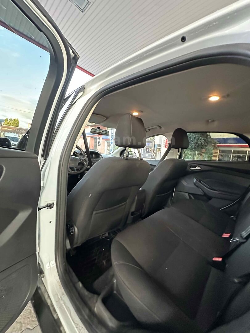 Sahibinden Ford Focus 1.6 TDCi Trend X 2016 Model Ağrı 205.000 km Beyaz 7