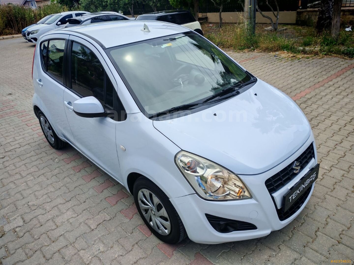 Galeriden Suzuki Splash 1.2 GLS 2012 Model İzmir 99.000 km Beyaz 3
