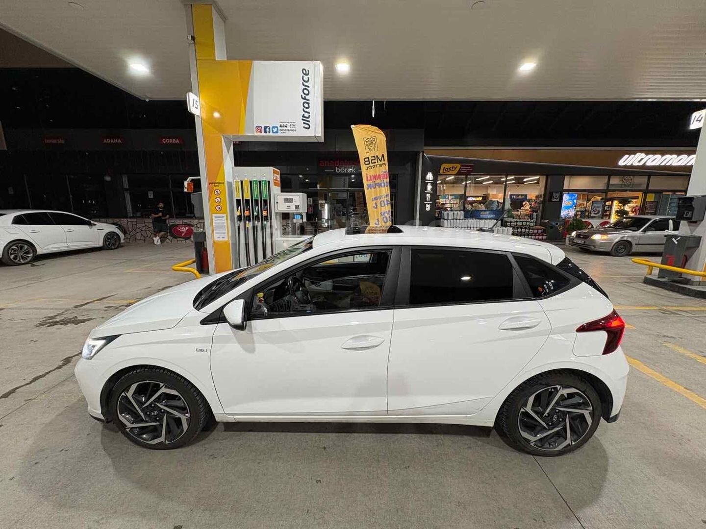 Sahibinden Hyundai i20 1.0 T-GDI Style Plus 2020 Model Ankara 102.000 km Beyaz 5