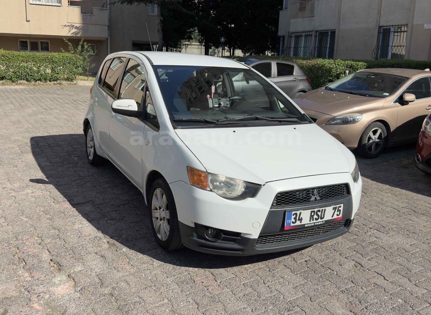 Sahibinden Mitsubishi Colt 1.3 Elegance 2012 Model İstanbul 186.000 km Beyaz 2
