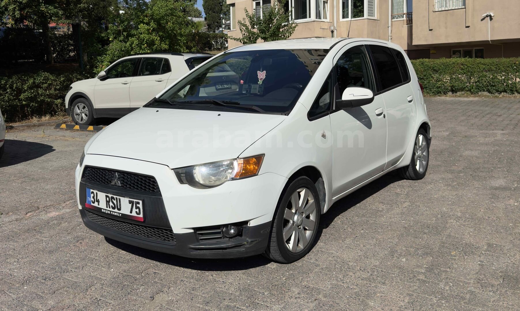 Sahibinden Mitsubishi Colt 1.3 Elegance 2012 Model İstanbul 186.000 km Beyaz 4