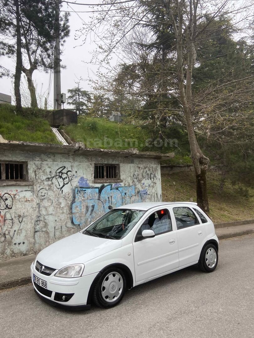 Sahibinden Opel Corsa 1.3 CDTI Essentia 2005 Model Zonguldak 300.000 km Beyaz 1