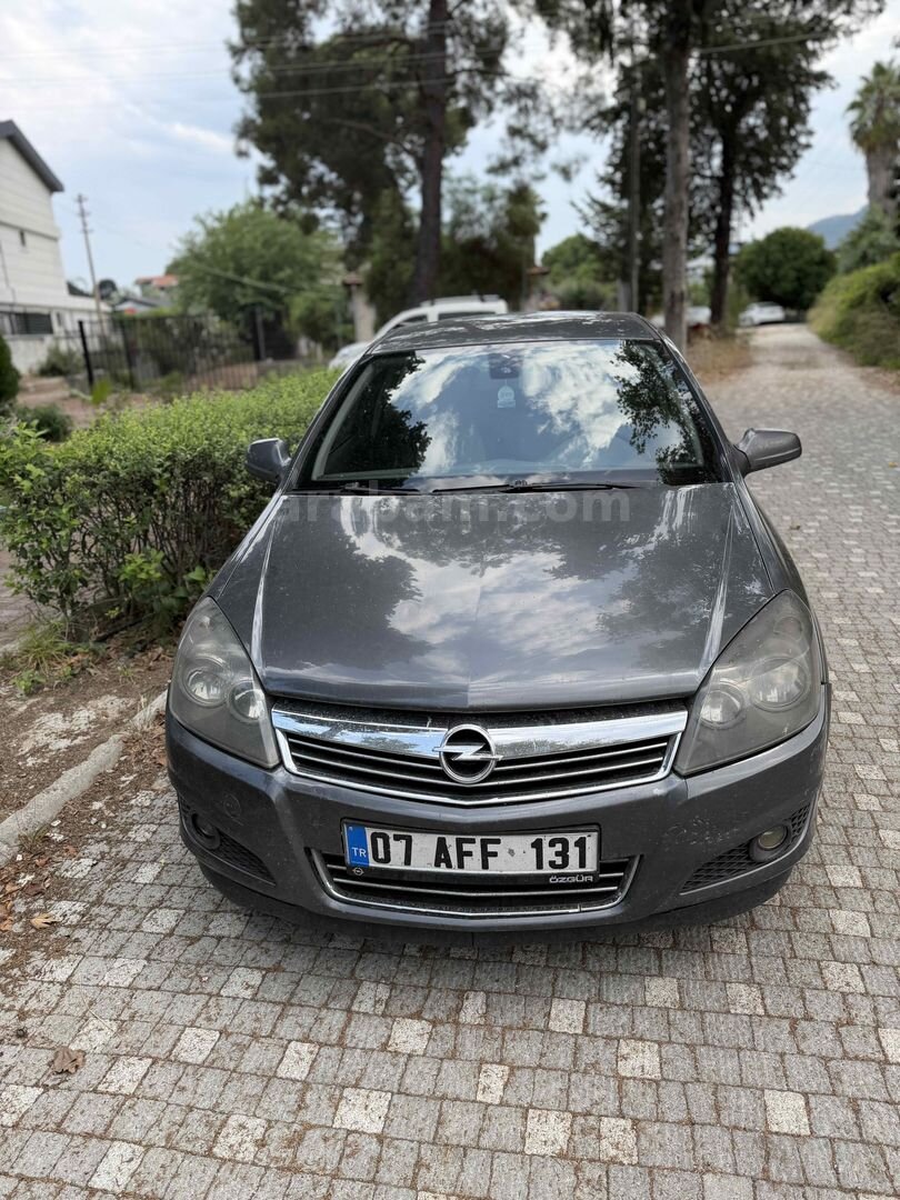 Sahibinden Opel Astra 1.3 CDTI Essentia Konfor 2010 Model Antalya 300.000 km Füme 6