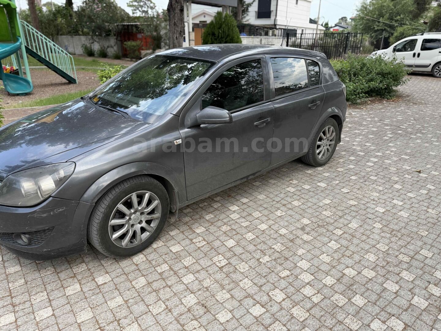Sahibinden Opel Astra 1.3 CDTI Essentia Konfor 2010 Model Antalya 300.000 km Füme 7