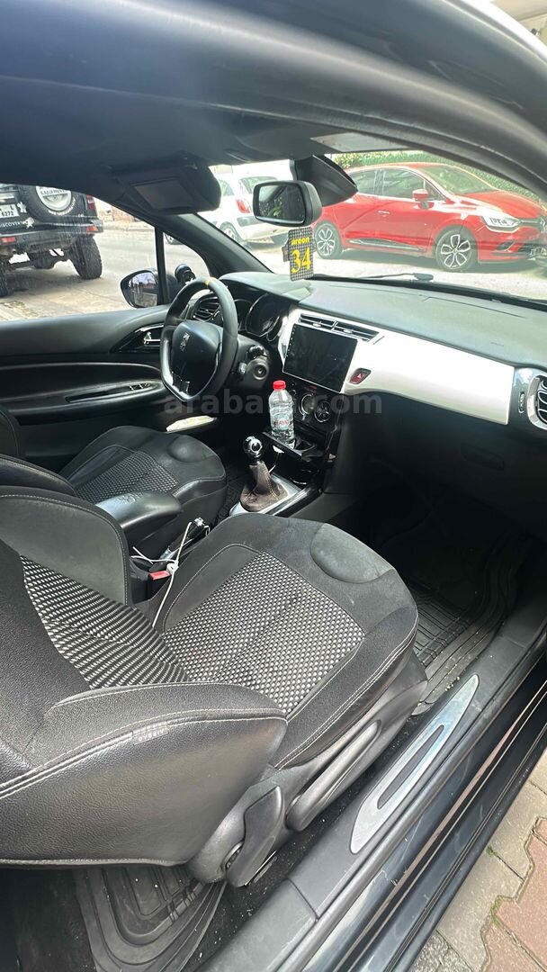 Sahibinden DS Automobiles DS3 1.6 THP DSport 2011 Model İstanbul 187.500 km Siyah 4