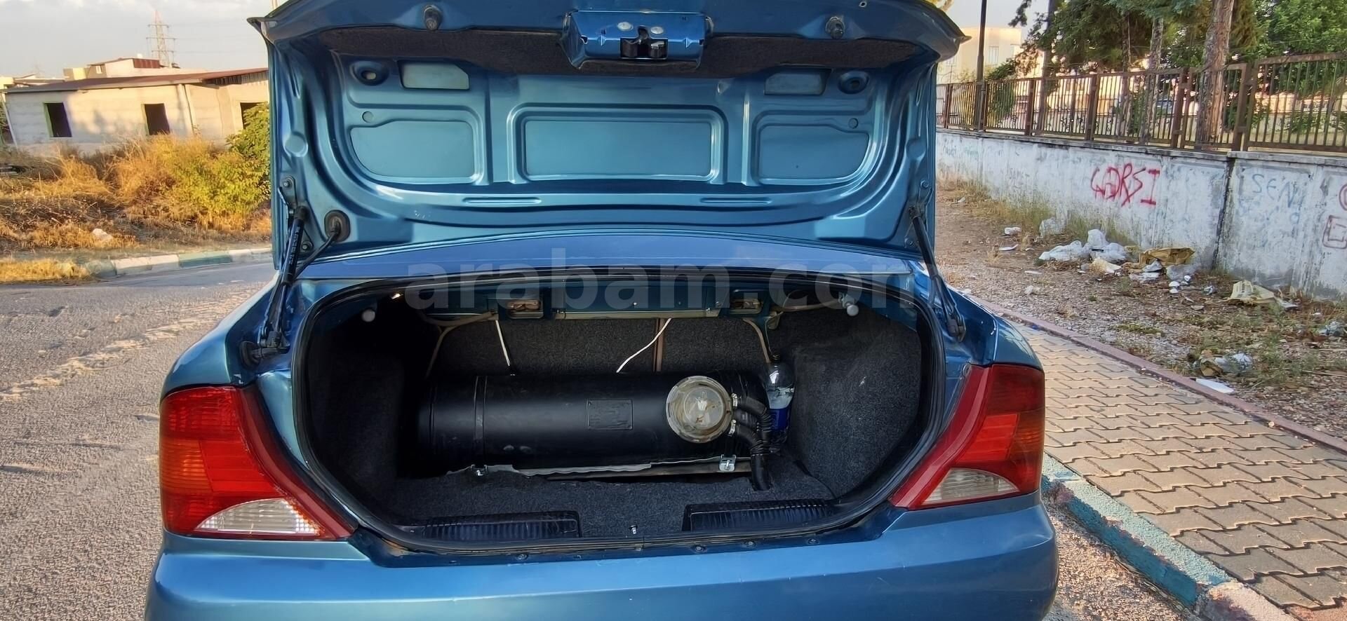 Sahibinden Ford Focus 1.6 Ghia 2001 Model Adana 350.000 km Mavi (metalik) 4