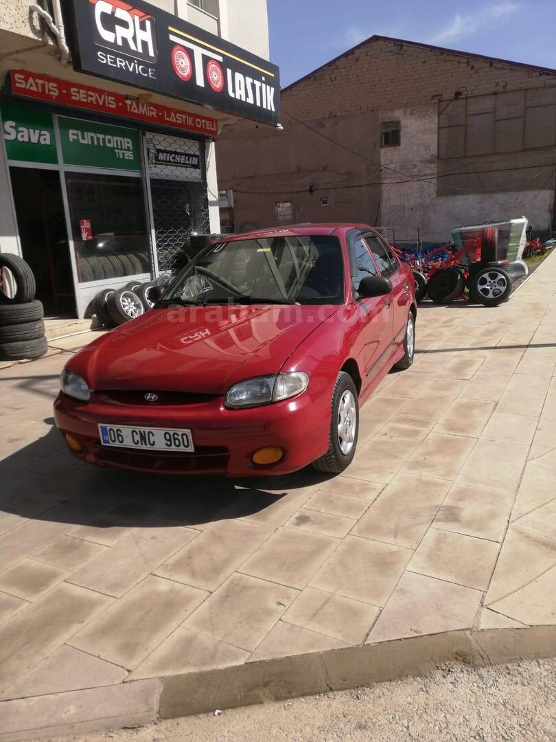 Sahibinden Hyundai Accent 1.5 GLS 1999 Model İstanbul 372.000 km Kırmızı 3
