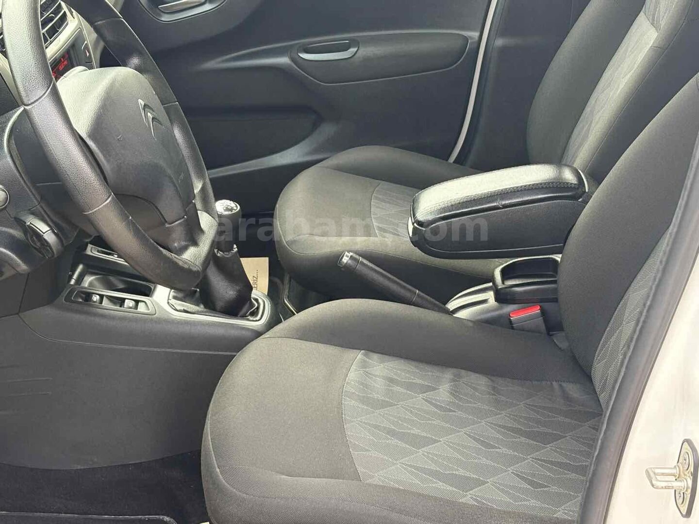 Sahibinden Citroen C-Elysée 1.6 HDi Exclusive 2012 Model Kocaeli 179.000 km Beyaz 6