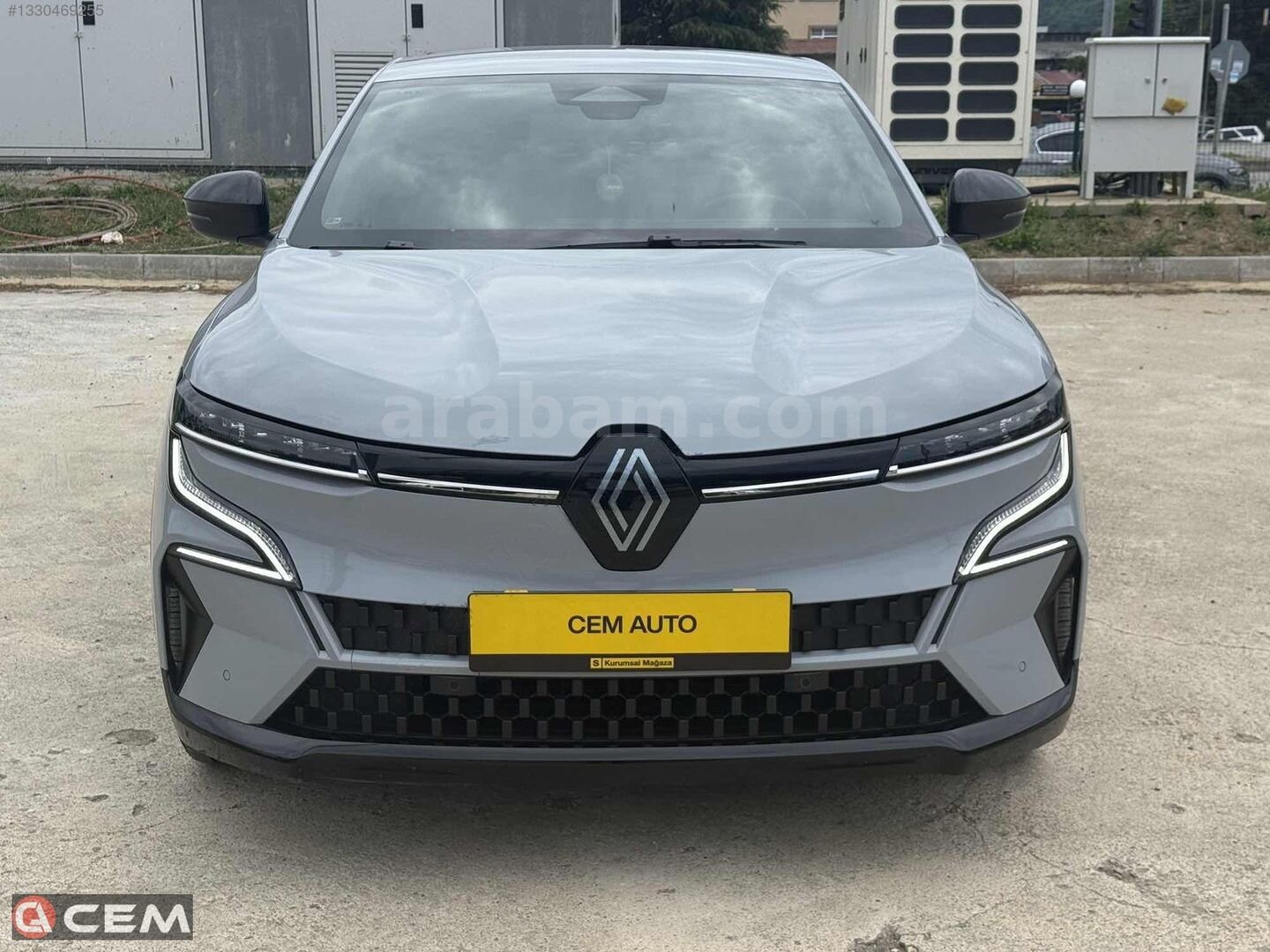 Galeriden Renault Megane E-Tech Techno 2025 Model Giresun 11.500 km Gri 2