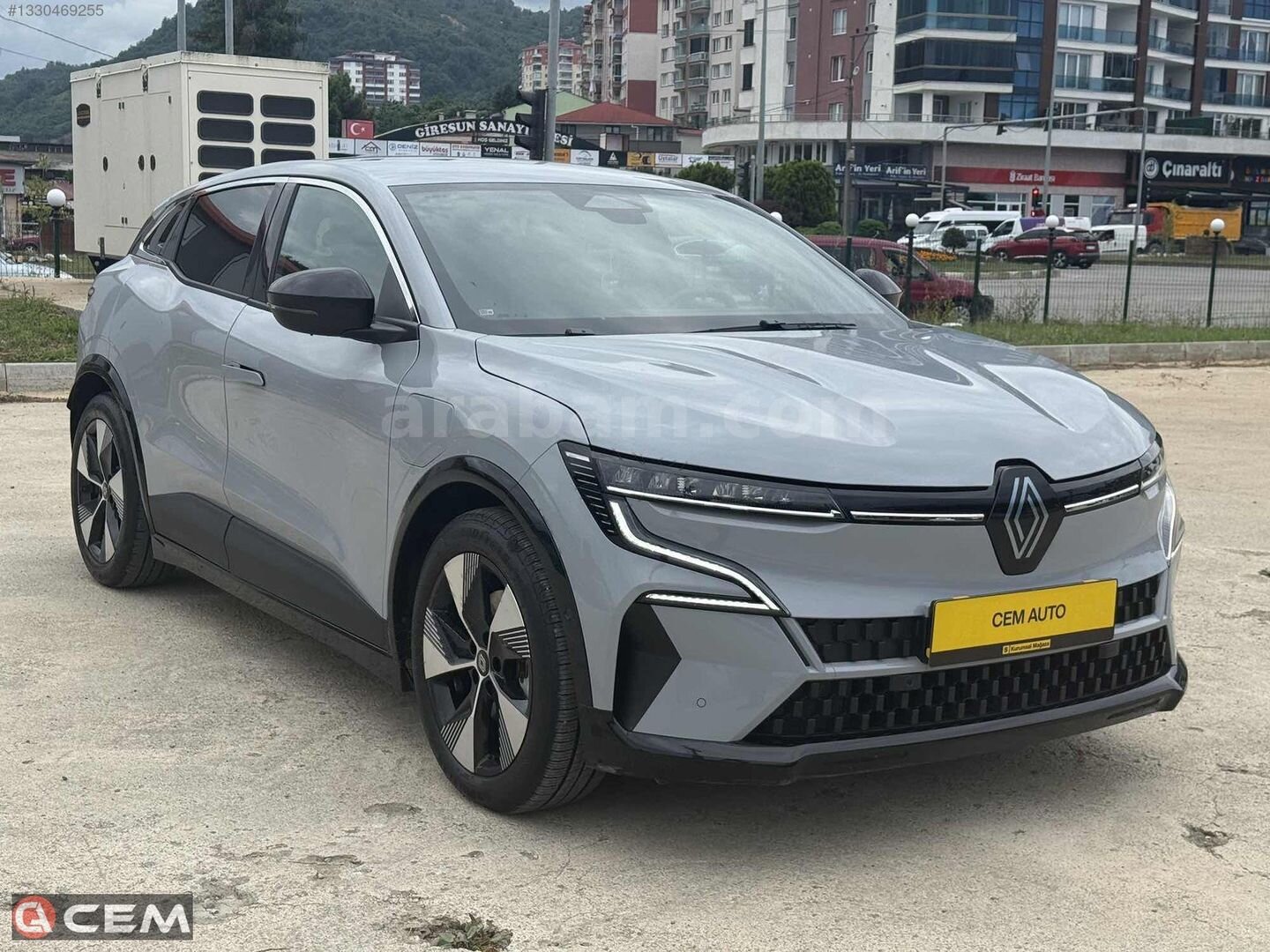 Galeriden Renault Megane E-Tech Techno 2025 Model Giresun 11.500 km Gri 7