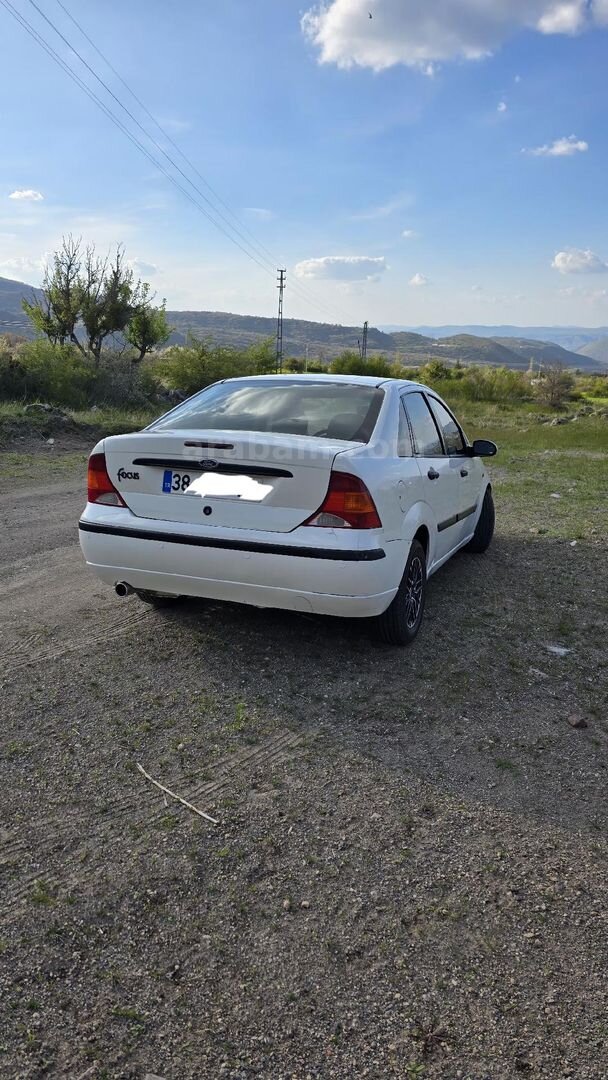 Sahibinden Ford Focus 1.6 Collection 2005 Model Kayseri 299.000 km Beyaz 6